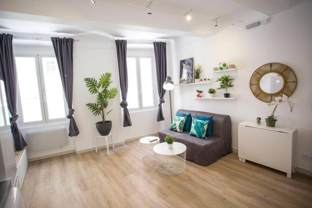 Appartement Gregbnb-com - Centre Ancien - T2 Street Art - Wifi *